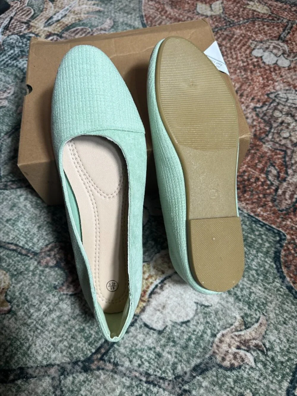 Minimalist Mint Green Textured Ballet Flats | Size 9.5
